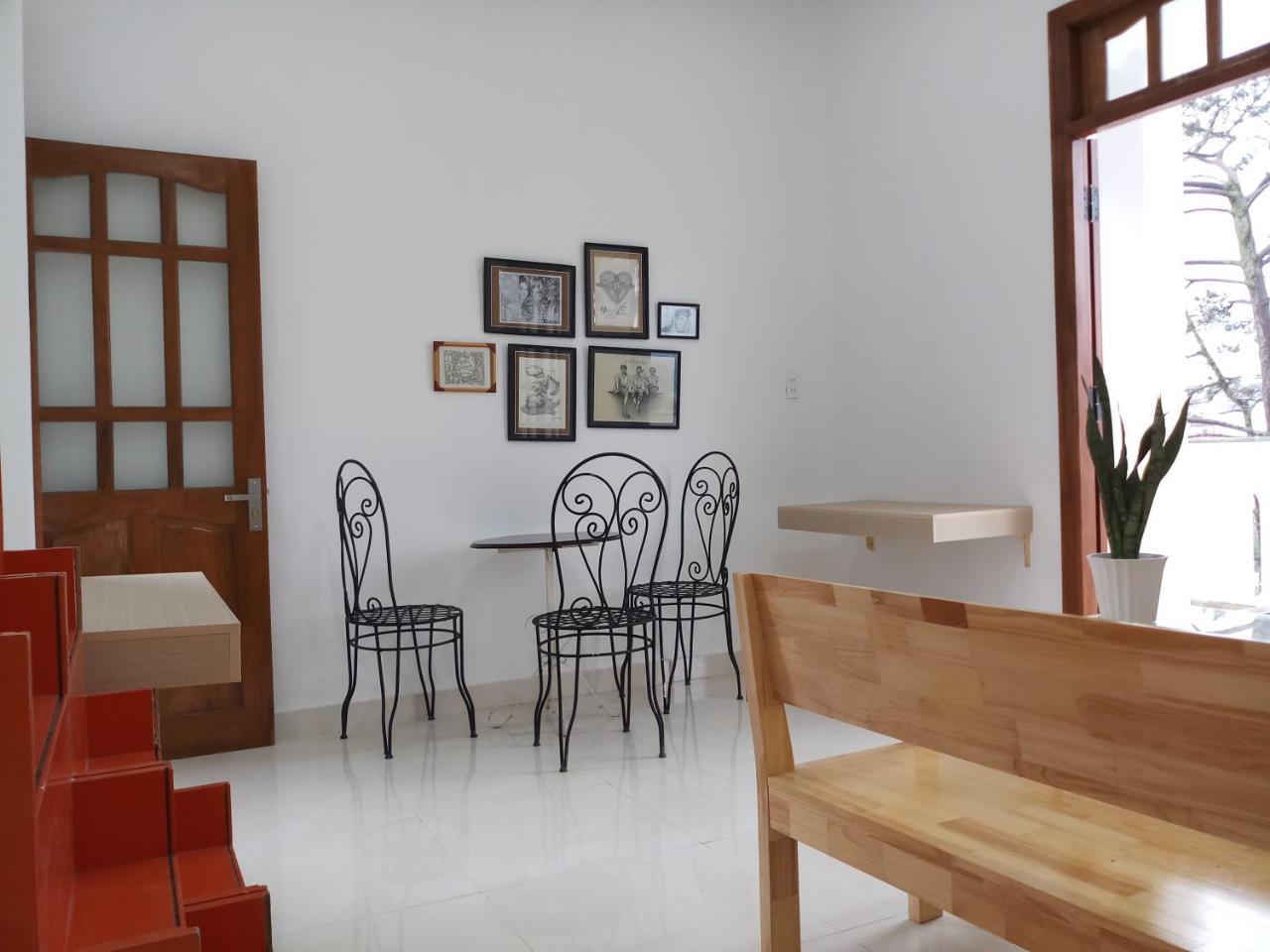 Strawberry Hotel Dalat Екстериор снимка
