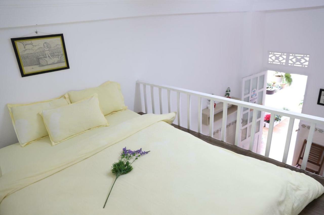Strawberry Hotel Dalat Екстериор снимка